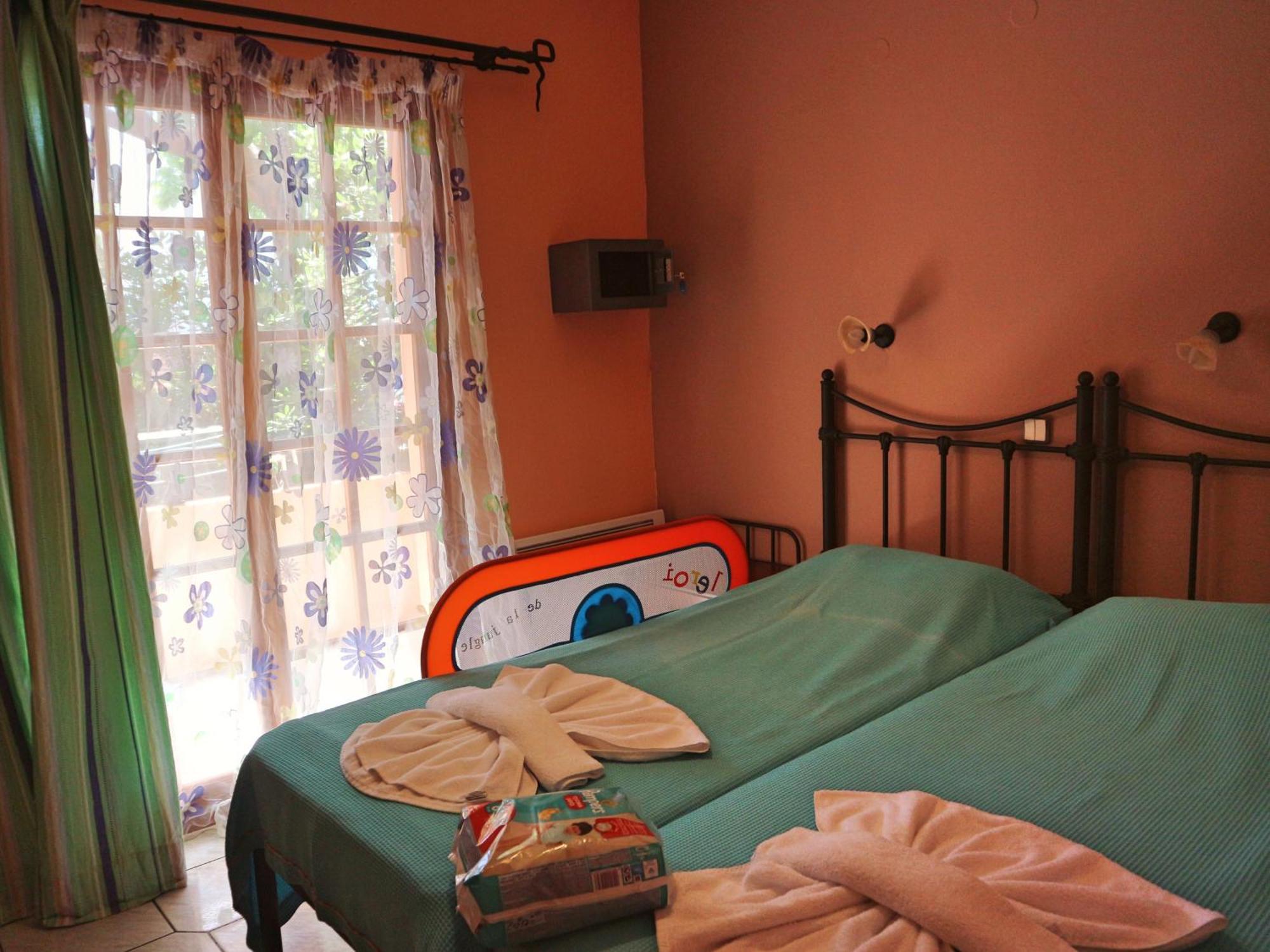 Villa Eleni Seaside Apartments Platanés الغرفة الصورة